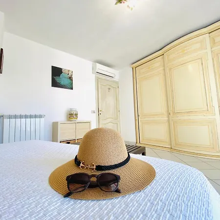Semesterbostad Casa Pippo 2 *